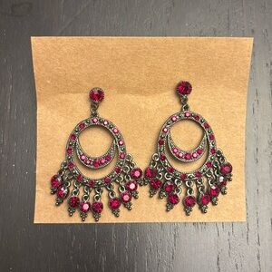 💥3 for $12💥 Vintage dangle earrings